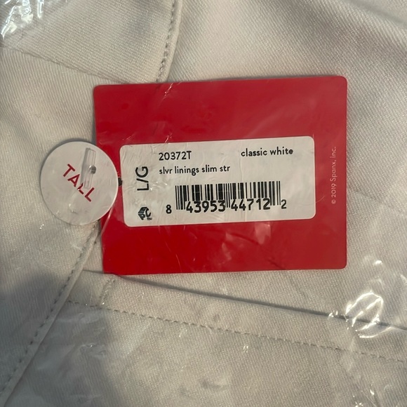 SPANX - On-the-Go Ankle Slim Straight Pant with Ultimate Opacity Technology - - Picture 5 of 6